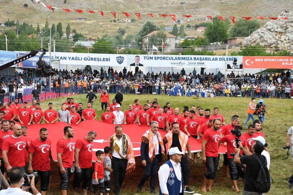 İsmail Koç, Feslikan'da ikinci oldu