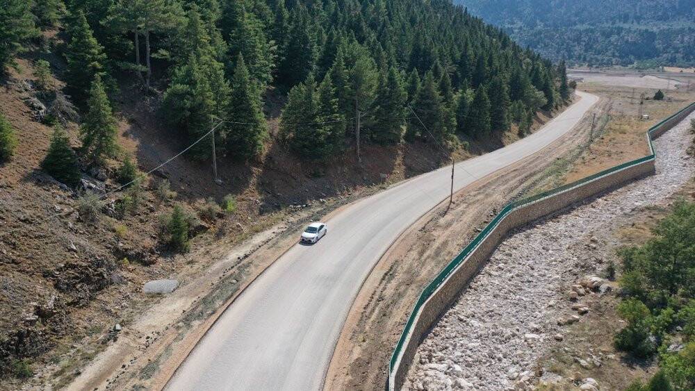 Derebucak-Gencek mahalle yolu tamamlandı