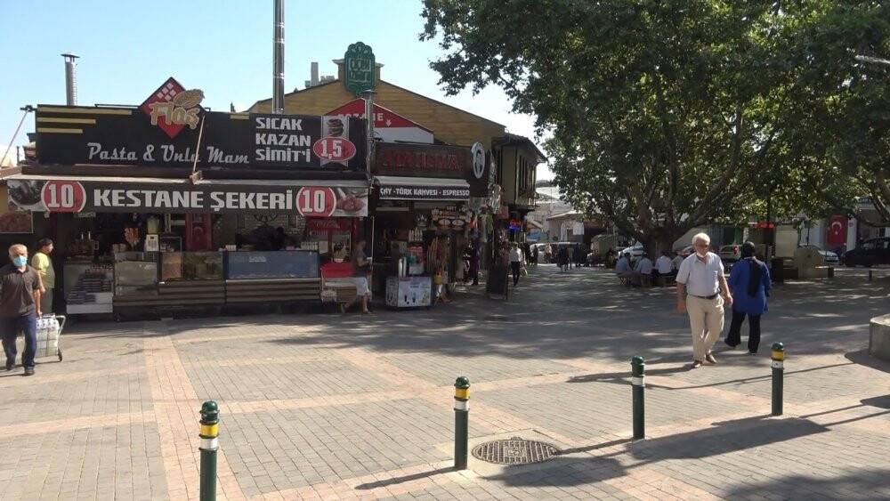 Bebeğini dondurmacıda unuttu, yarım saat sonra aramaya geldi