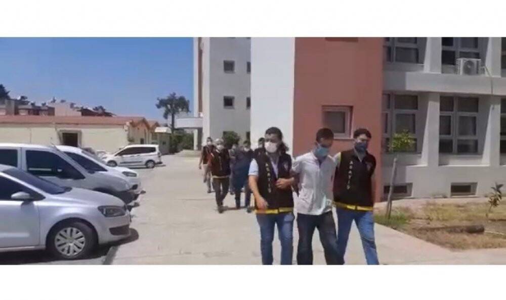 Çaldı, sattı, parayı böyle saydı