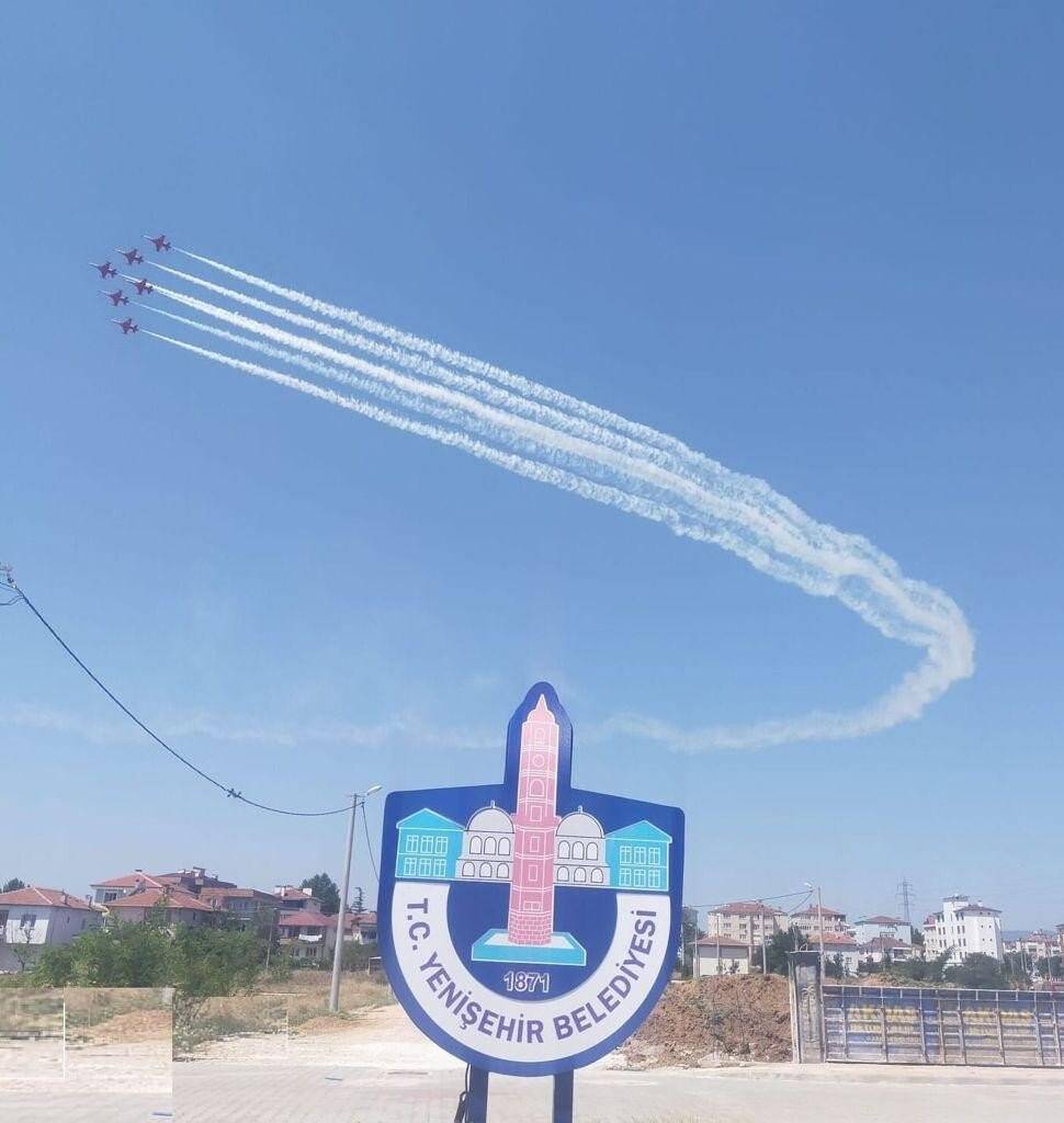 'Türk Yıldızları' Koyunhisar Zaferi için havalandı