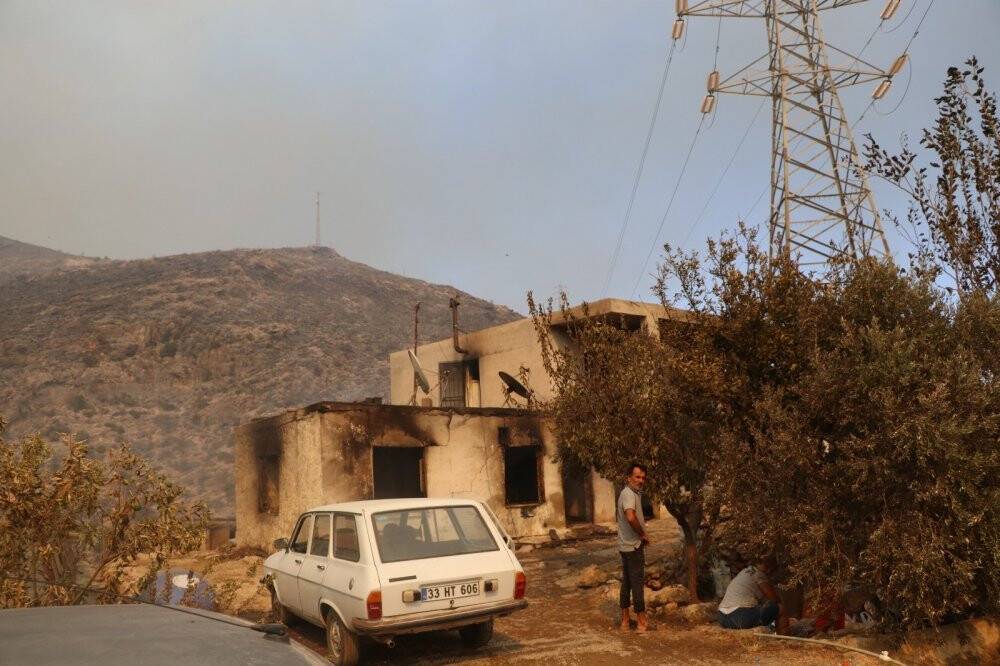 Evleri yanan vatandaşlar: Canımızı zor kurtardık