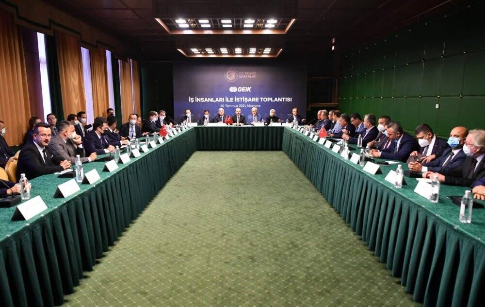 Bakan Muş, Moskova’da Türk-Rus İş Forumu’na katıldı