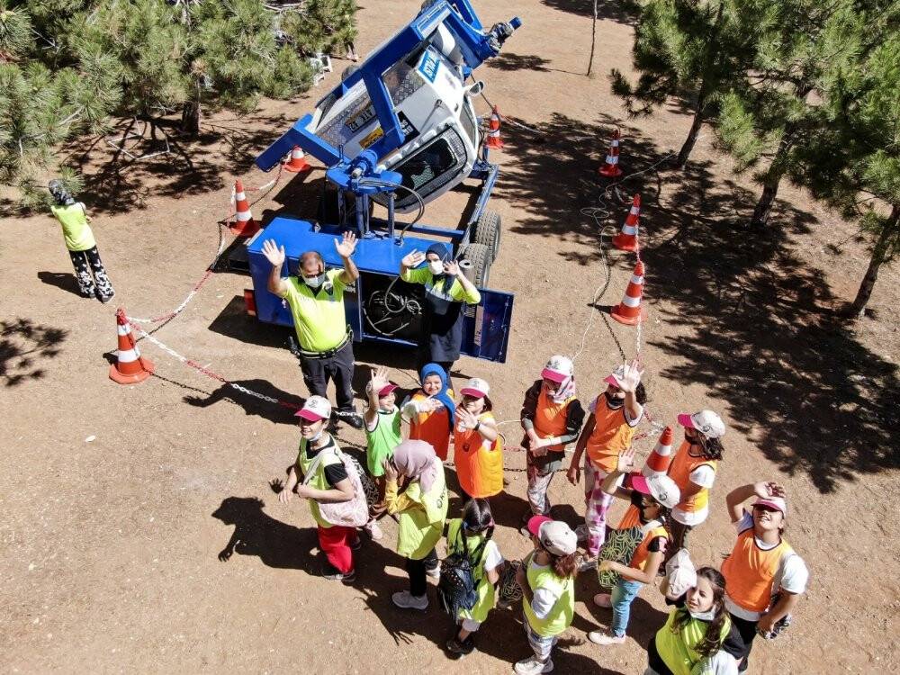 Konya Emniyetinden çocuklara eğlenceli eğitim