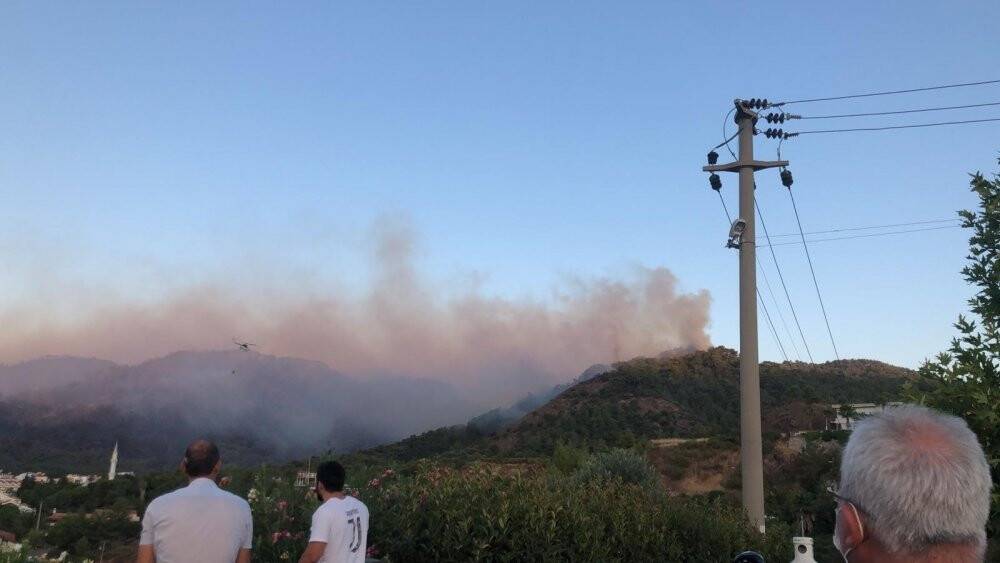 Marmaris’teki orman yangını devam ediyor
