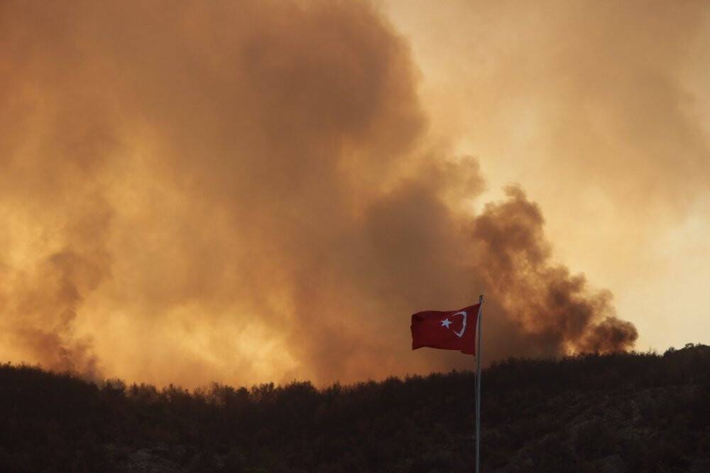 Muğla yangını ile ilgili Bakanlardan ortak açıklama