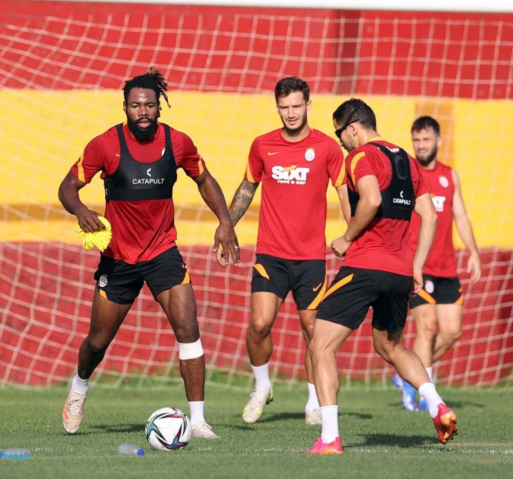 Galatasaray, St. Johnstone maçının taktiğini çalıştı