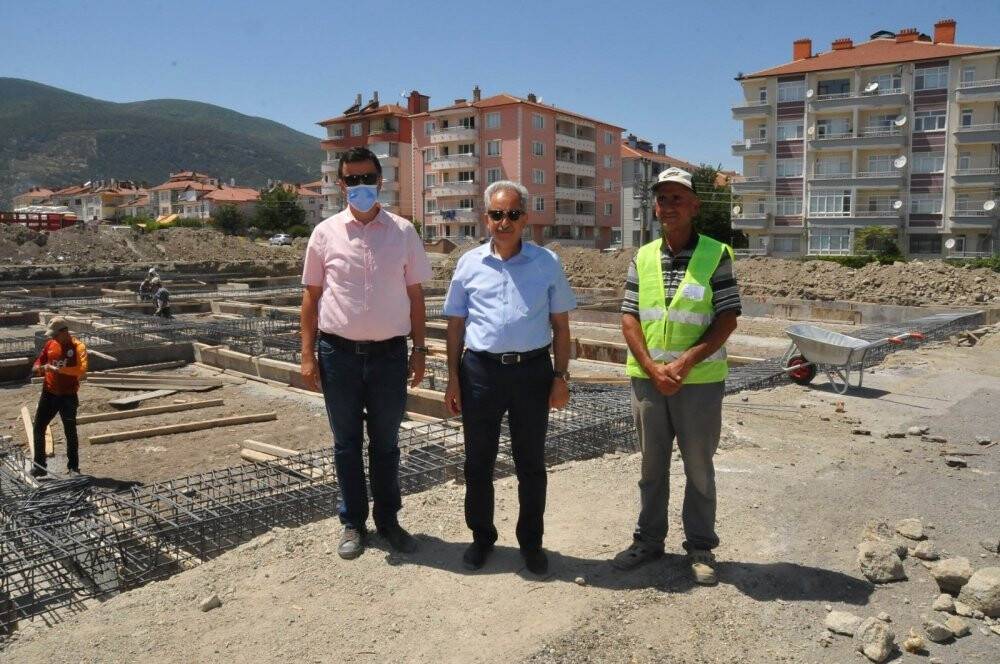 Akşehir Perşembe Pazarının üzeri kapatılıyor