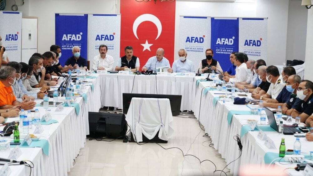 Bakan Pakdemirli: "Kemerköy Termik Santrali çok ciddi bir hasar almadı"