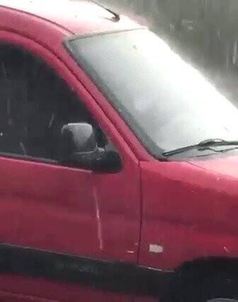 Balkanlardan gelen yağışlı hava dolu getirdi: Ceviz büyüklüğünde dolu yağdı
