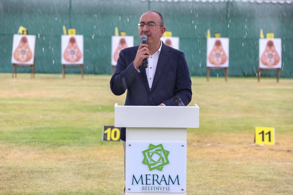 Türkiye’nin dört bir yanından okçular Meram’da ter döktü