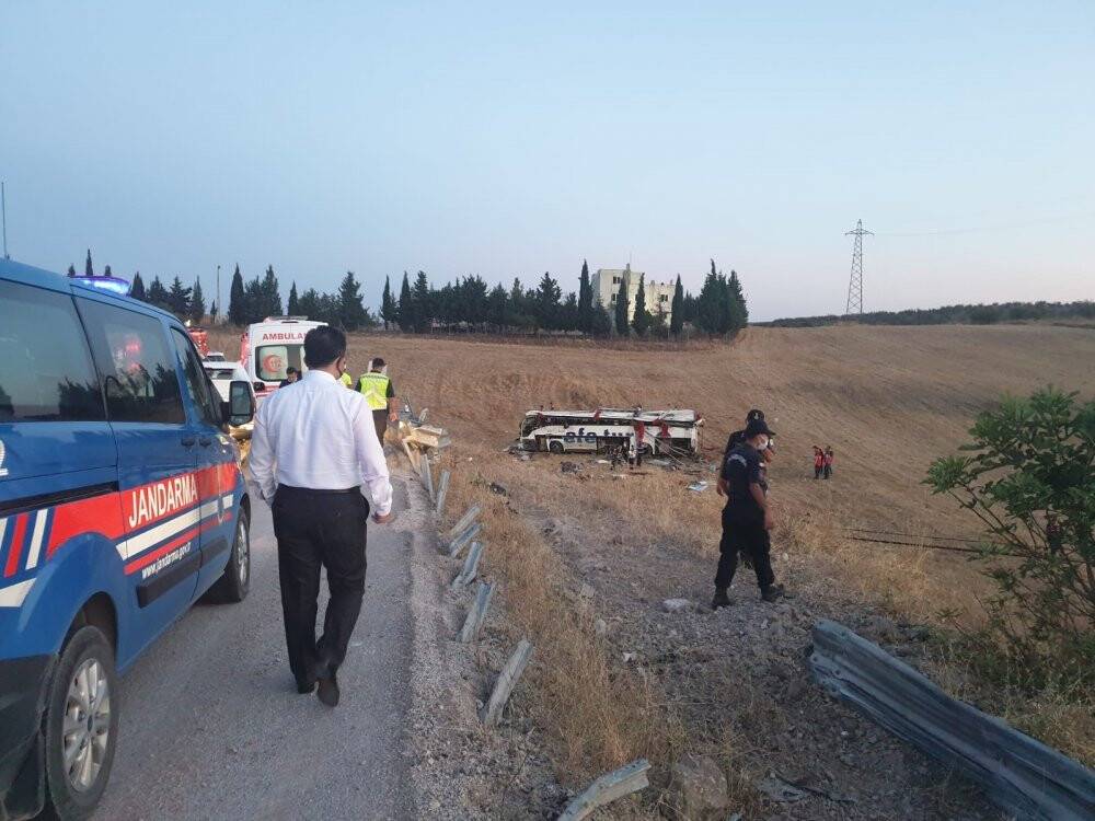Balıkesir’de katliam gibi kaza: 14 ölü, 18 yaralı