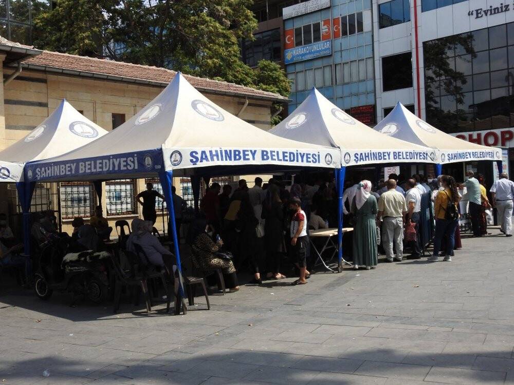 Gaziantep’te korona virüs aşısına ilgi yoğun