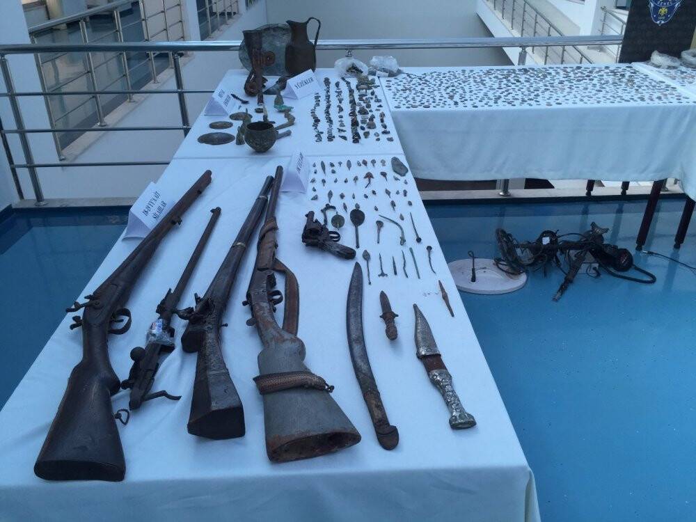 “Anadolu” operasyonunda ele geçirilen tarihi eserler göz kamaştırdı