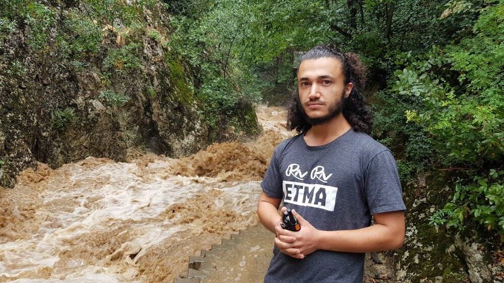 Sağanak sonrası dereler taştı, dükkanlar tehlikeyle karşı karşıya kaldı