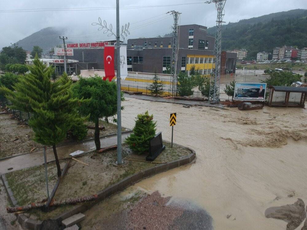 Sinop Ayancık’taki sel afeti havadan görüntülendi
