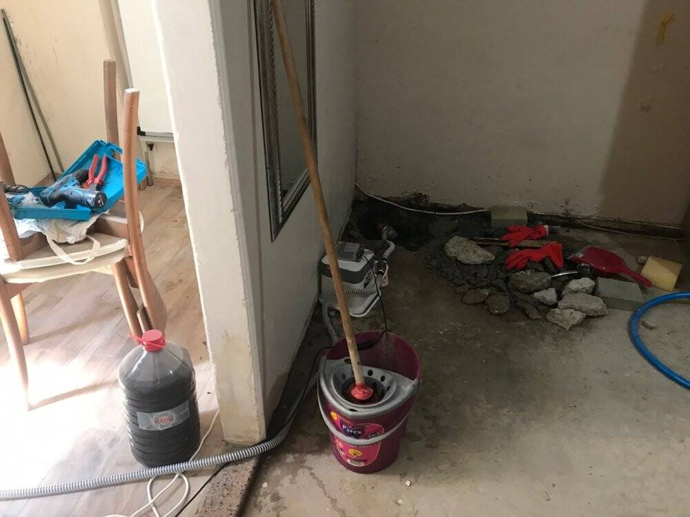Evini lağım suyu bastı, İmamoğlu’na isyan etti