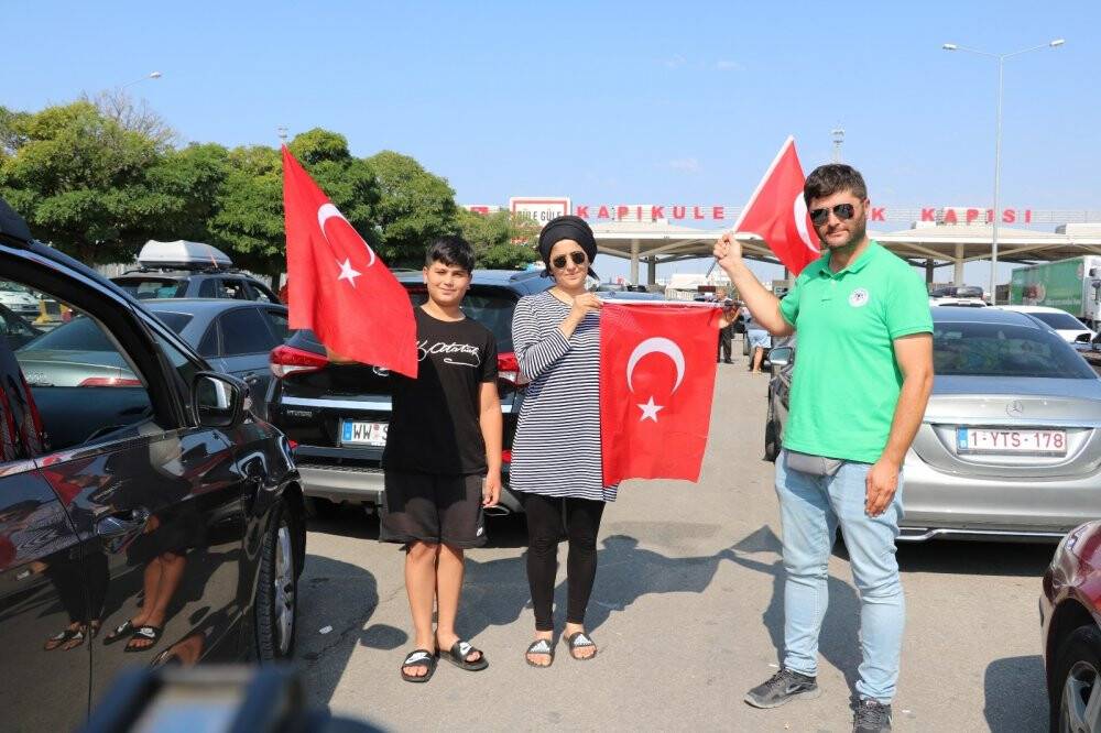 Kapıkule’de gurbetçi yoğunluğu