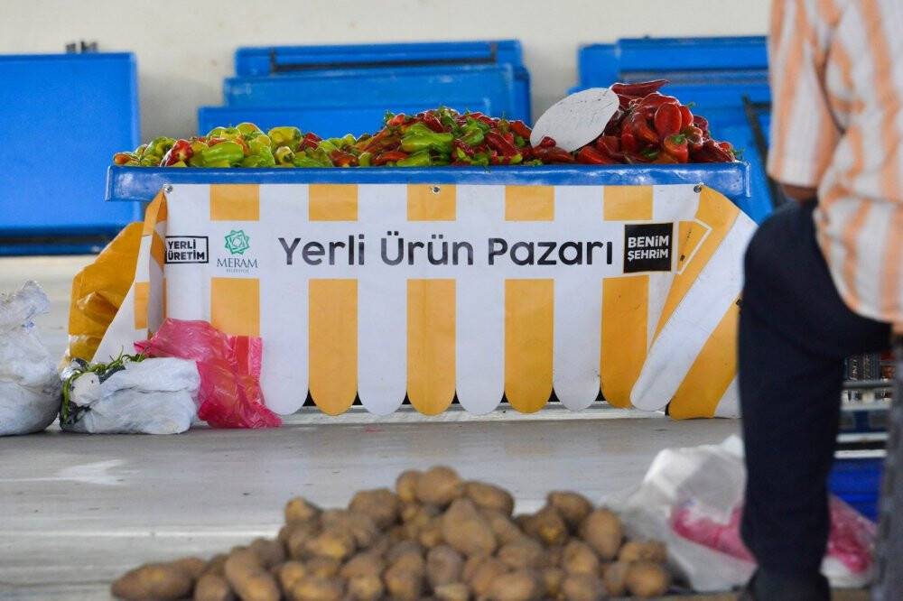 Meram’ın 'Yerli Ürün Pazarı' vatandaşların uğrak adresi oldu