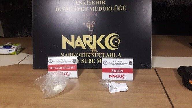 Uyuşturucu tacirleri tutuklandı