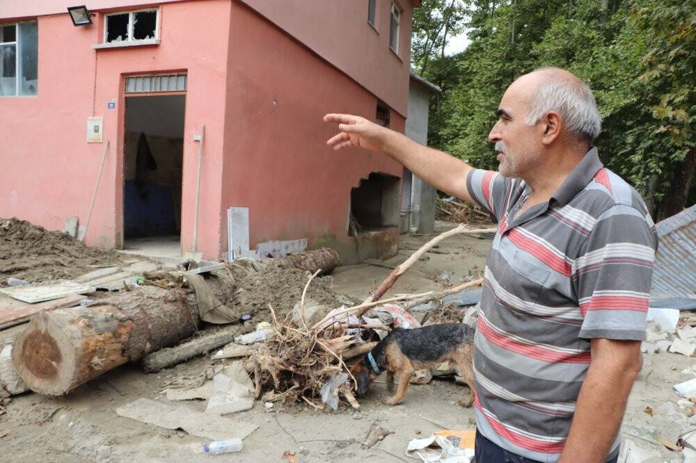 Sel mağduru vatandaşlar:Tomruklar fişek gibi, S-400 füzesi gibi geldi