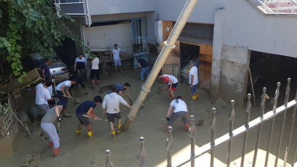 Konya Büyükşehir afet bölgelerine desteğini sürdürüyor