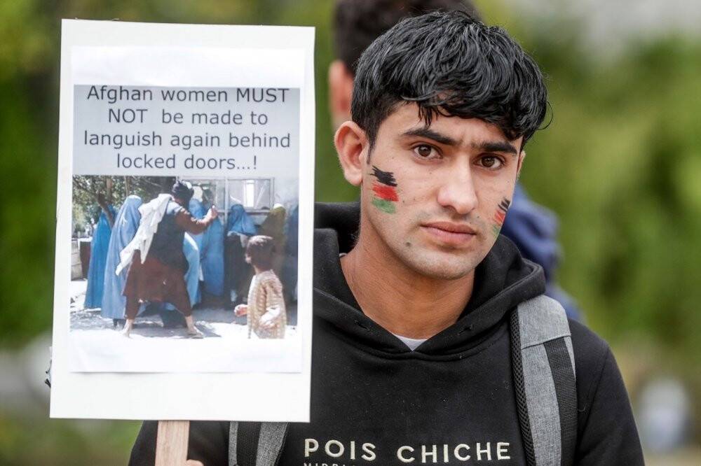 Brüksel’deki Afganlardan Taliban karşıtı protesto