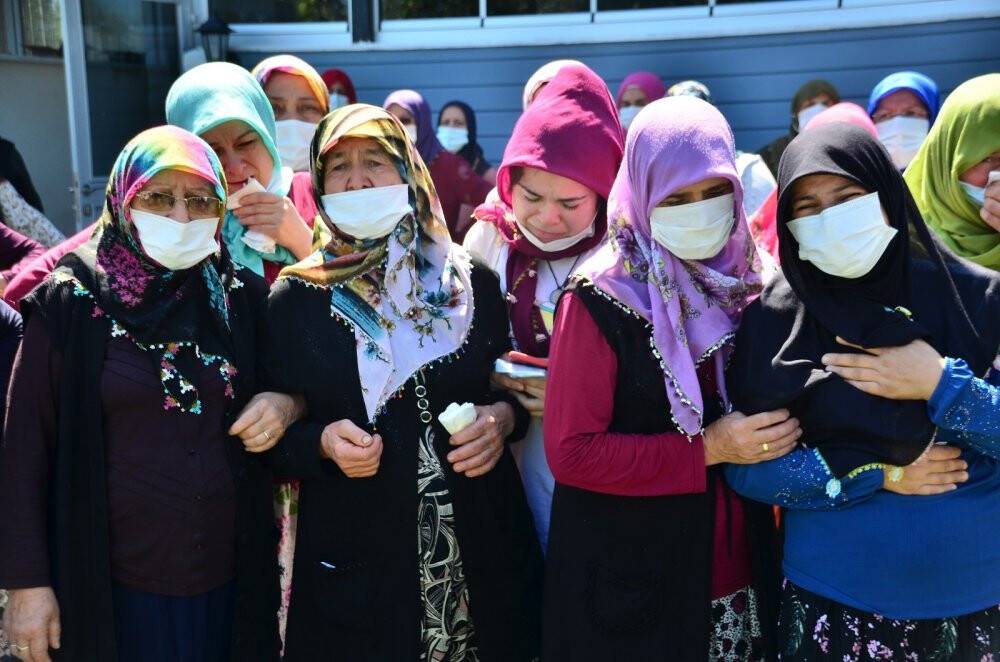 Kızını isteyen akrabası tarafından öldürülen kadın defnedildi