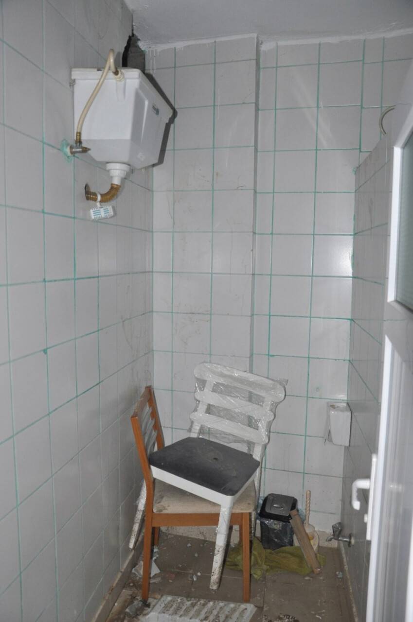 Yangın tüpüyle tavanı kırmak kurtuluşu oldu