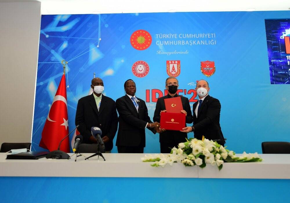 IDEF'te savunma sanayisini güçlendirecek iş birliği anlaşmaları devam ediyor