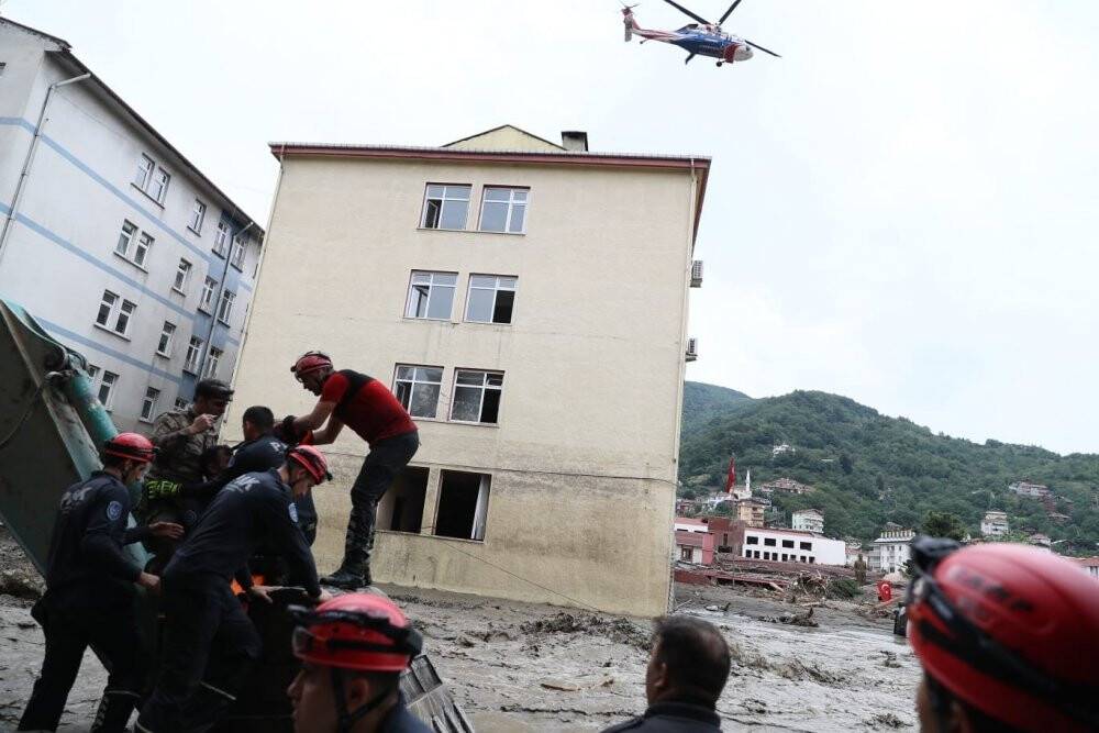 Sel felaketi bölgesinde 300’e yakın vatandaşı kurtaran kahraman tim