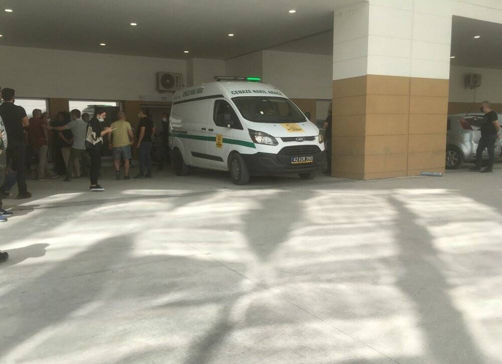 Feci kazada vefat eden 3 gencin cenazesi ailelerine teslim edildi