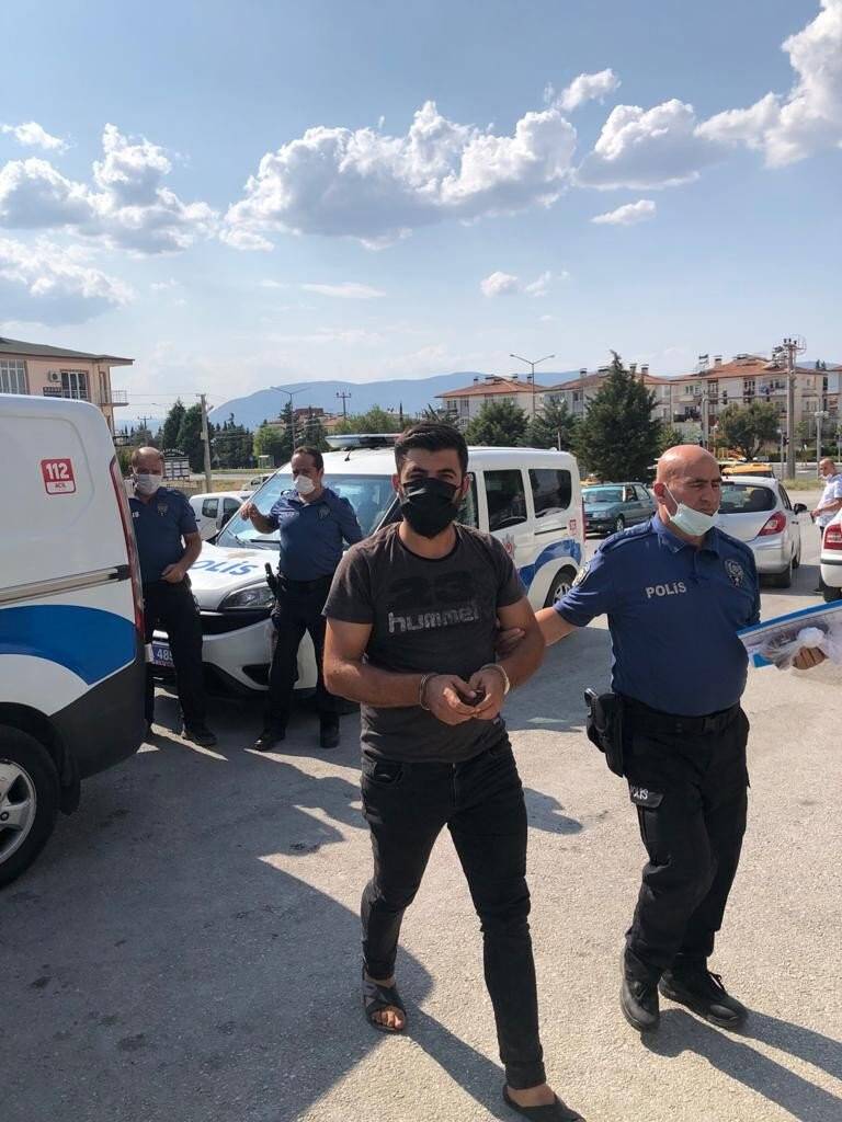 Burdur’da sağlık çalışanlarını darp eden şüpheliden pişkin tepki: Suçlu olan mı var yoksa