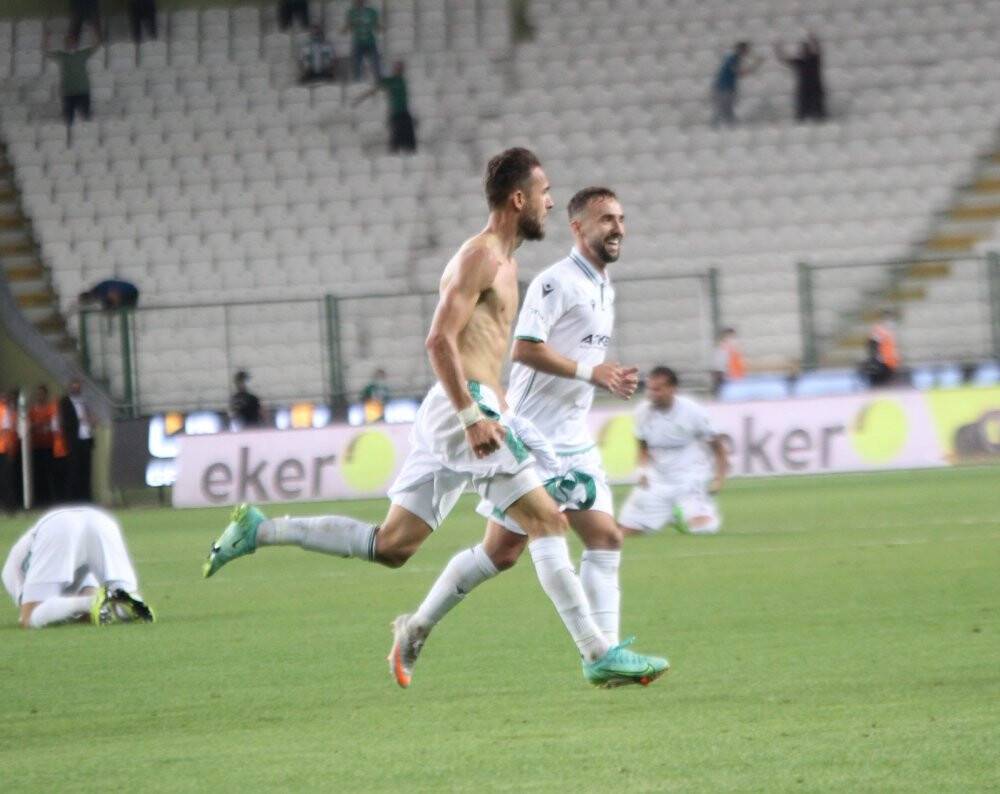 Konyaspor'da galibiyet coşkusu