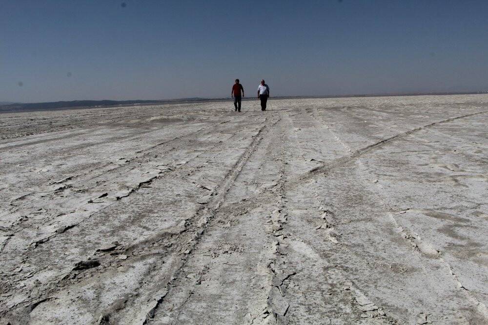 Türkiye’nin tek, dünyanın 2. büyük doğal sodyum kaynağı ’Acıgöl’ kuruyor