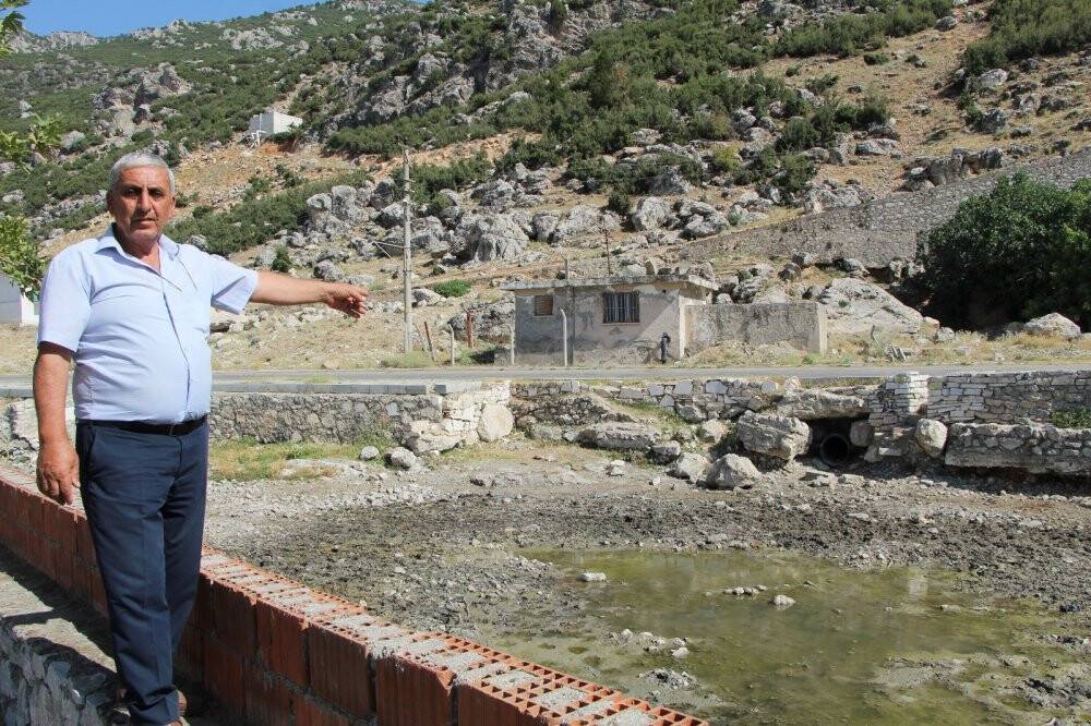 Türkiye’nin tek, dünyanın 2. büyük doğal sodyum kaynağı ’Acıgöl’ kuruyor