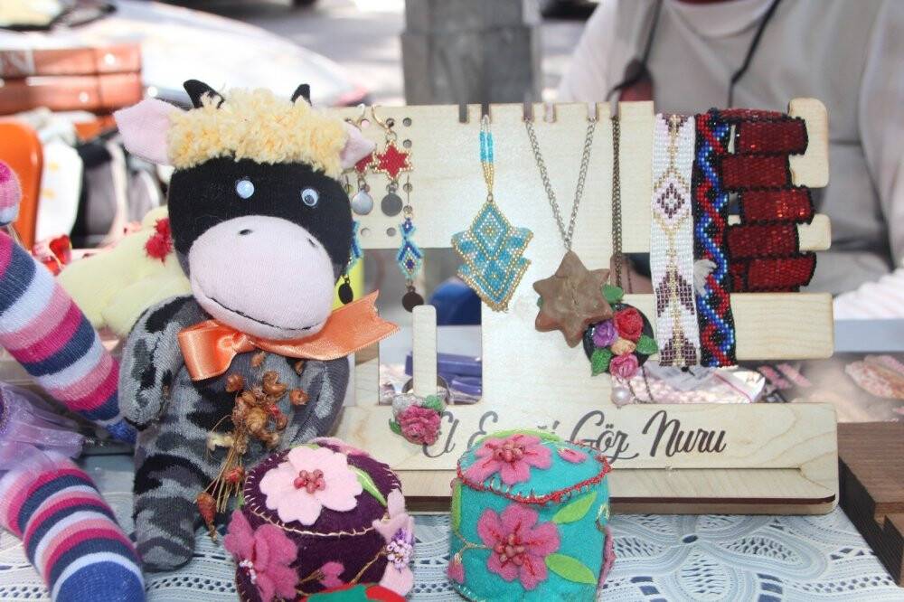 'Üretici Kadınlar Pazarı'na yoğun ilgi görüyor