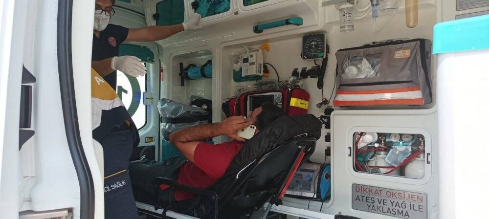 Minibüs ile otomobil çarpıştı: 1 yaralı