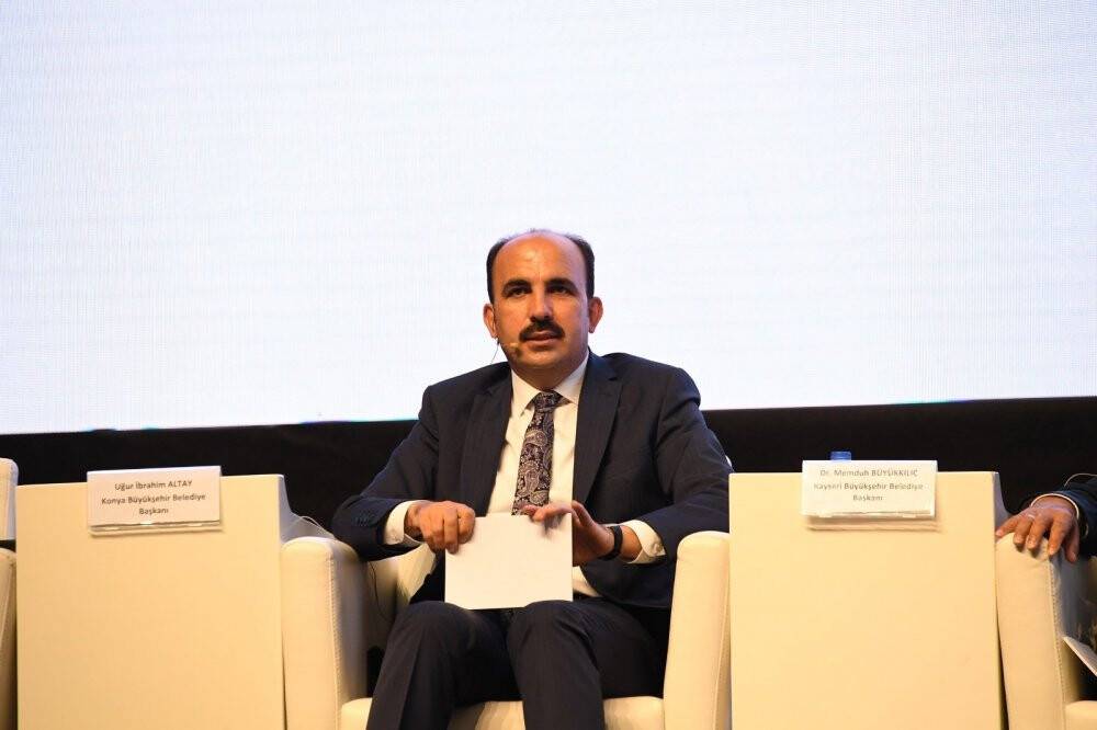 Başkan Altay: Gençlerimizin hem bugününü hem yarınını inşa etmek için çalışıyoruz