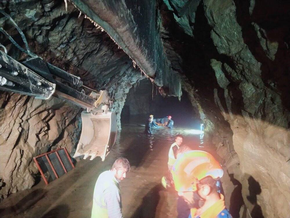 Selde kaybolan işçiyi arama çalışmaları devam ediyor