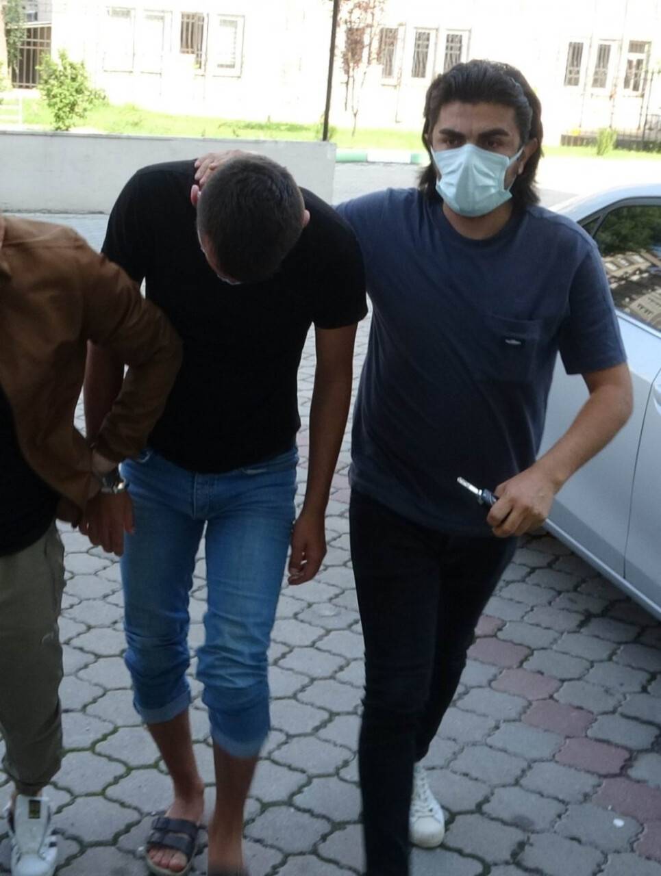 Şüpheli şahıs 560 adet uyuşturucu hapla yakalandı