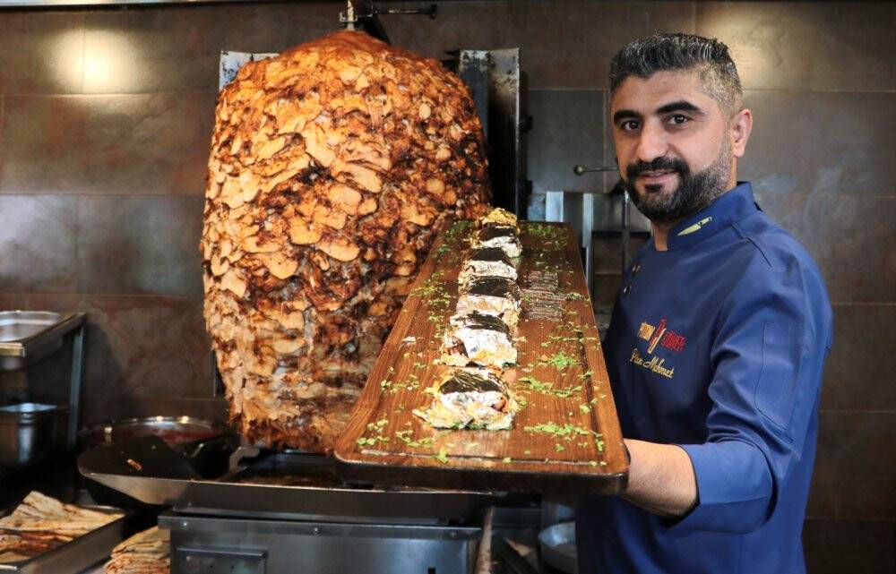 24 ayar altın kaplamalı tavuk döner