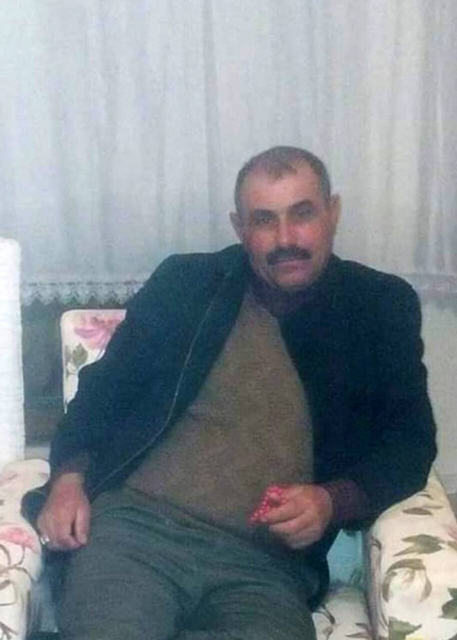 Üzerine yıldırım düşen çiftçi hayatını kaybetti