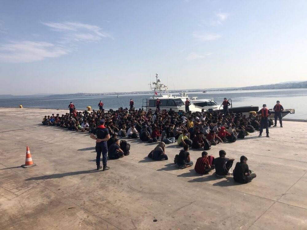 Akdeniz'de 204 düzensiz göçmen yakalandı