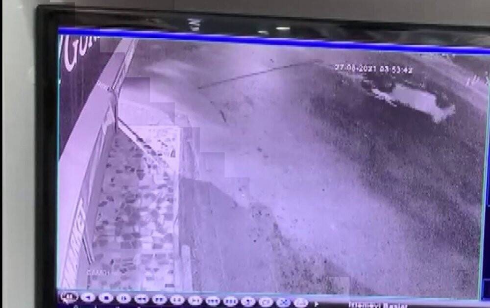 Takla atan otomobilin 50 metre sürüklendiği kaza kamerada