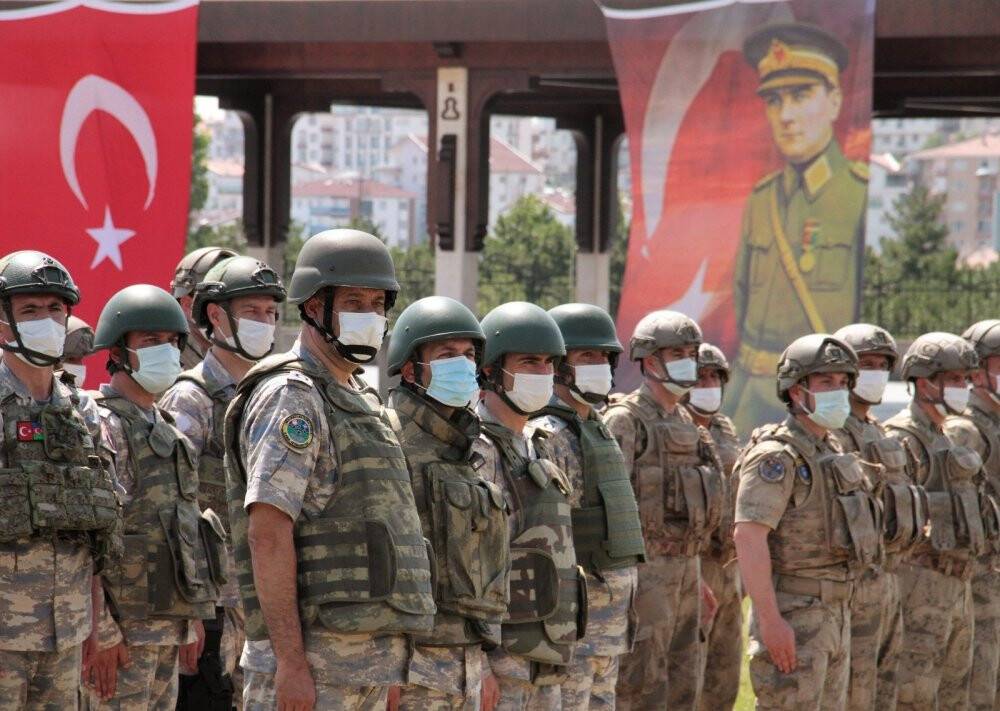 Afganistan'dan yurda dönen Mehmetçiğe karşılama töreni