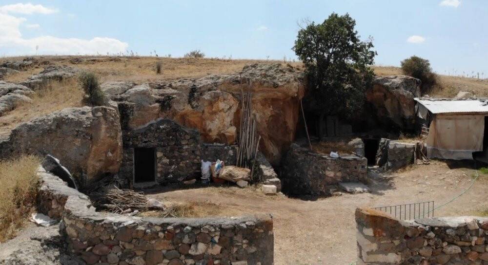 Konya'da deri tulumlardaki peynirler mağaralarda 5 ayda olgunlaşıyor