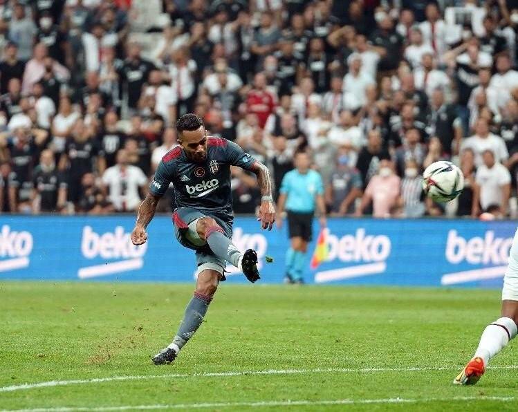 Teixeira ilk golünü Karagümrük’e attı