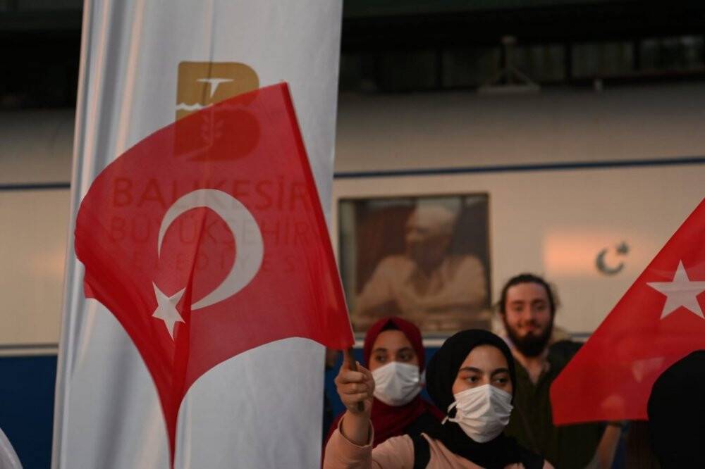 Zafer Treni Ankara’dan 99 gençle harekete geçti