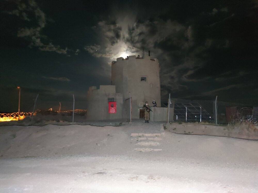 İran sınırındaki duvar çalışmaları aralıksız devam ediyor